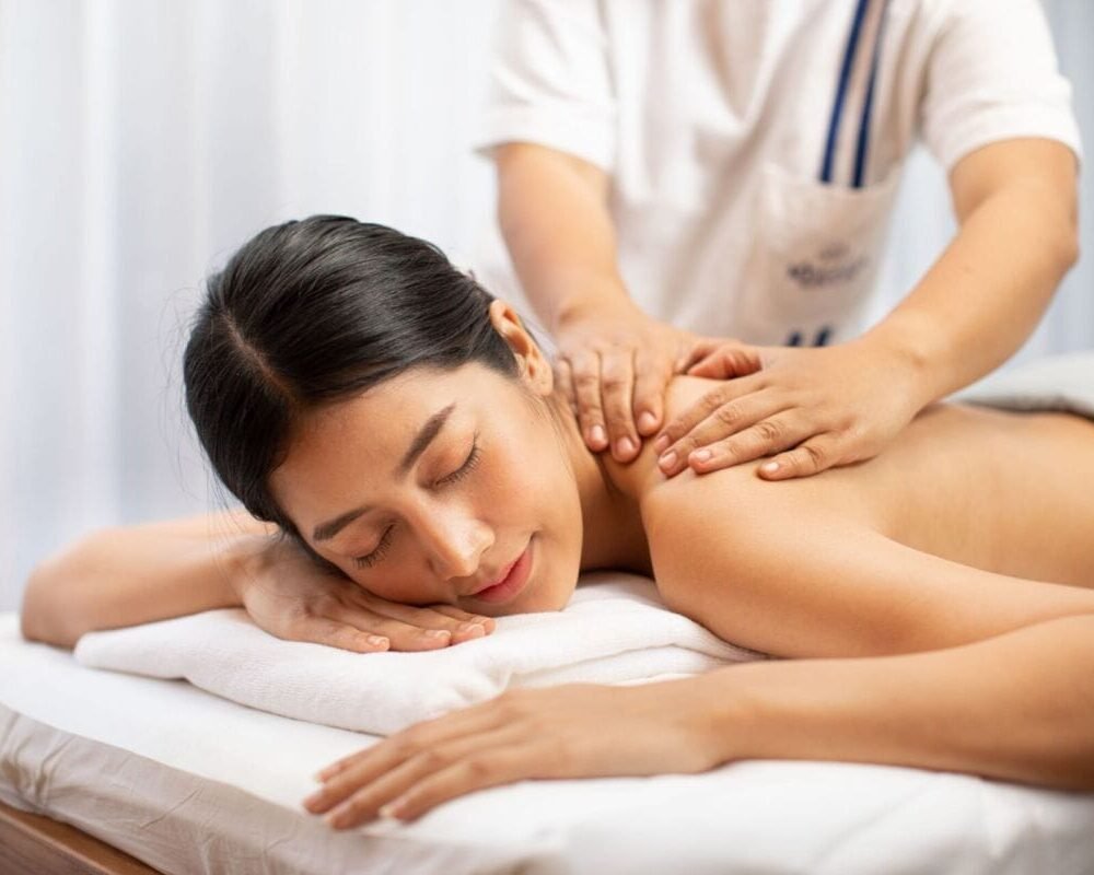 BODY MASSAGE