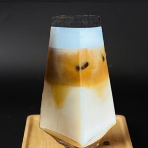 Coconut Latte အုန်းရည်လာတေး