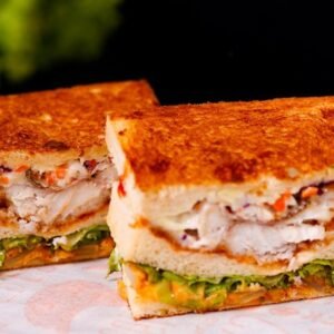 Luxury Fish Sandwichလပ်ရှ်ရှီ ငါး ဆန်းဒဝစ်