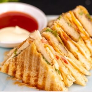 Chicken Sandwich Mediumကြက်သား ဆန်းဒဝစ် မီဒီယမ်