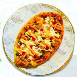 Seafood Boat Pizza ပင်လယ်စာလှေပီဇာ