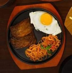 Steak Pasta Egg 牛排 義大利麵 蛋